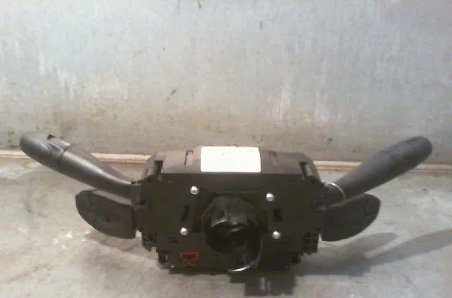 Bloc commodos PEUGEOT 207 Phase 1 04-2006--06-2013 occasion