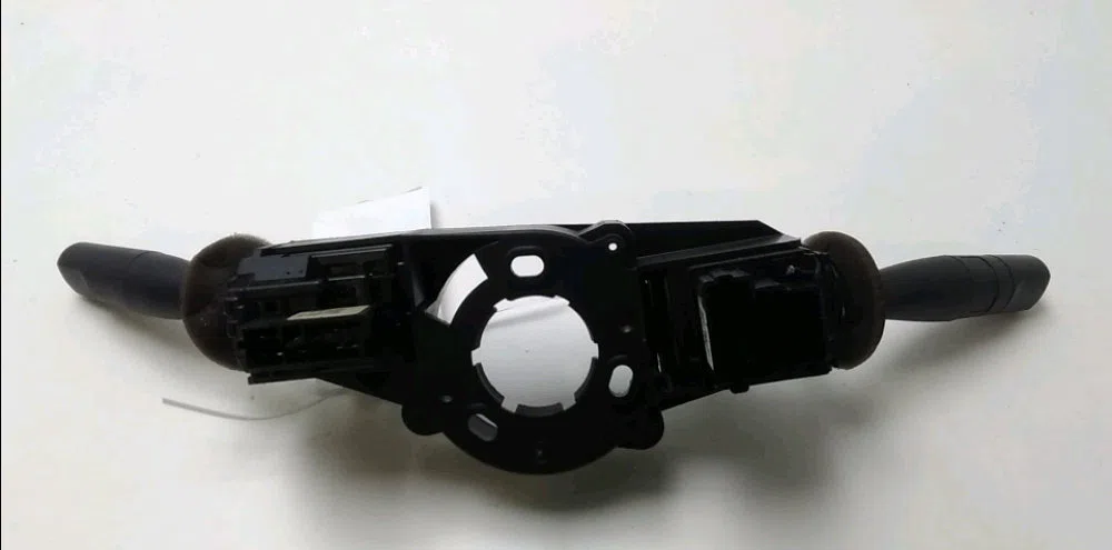 Bloc commodos Peugeot 306 3-5 portes (7A, 7C, N3, N5) 1.4 (1993-2001) 5 portes occasion