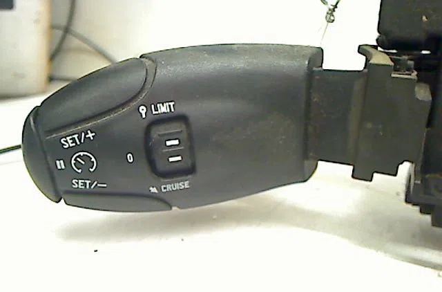 Bloc commodos Peugeot 307 Break (3E) 1.6 hdi (2005-2008) 5 portes occasion