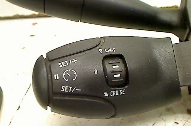 Bloc commodos Peugeot 307 Break (3E) 1.6 hdi (2005-2008) 5 portes occasion