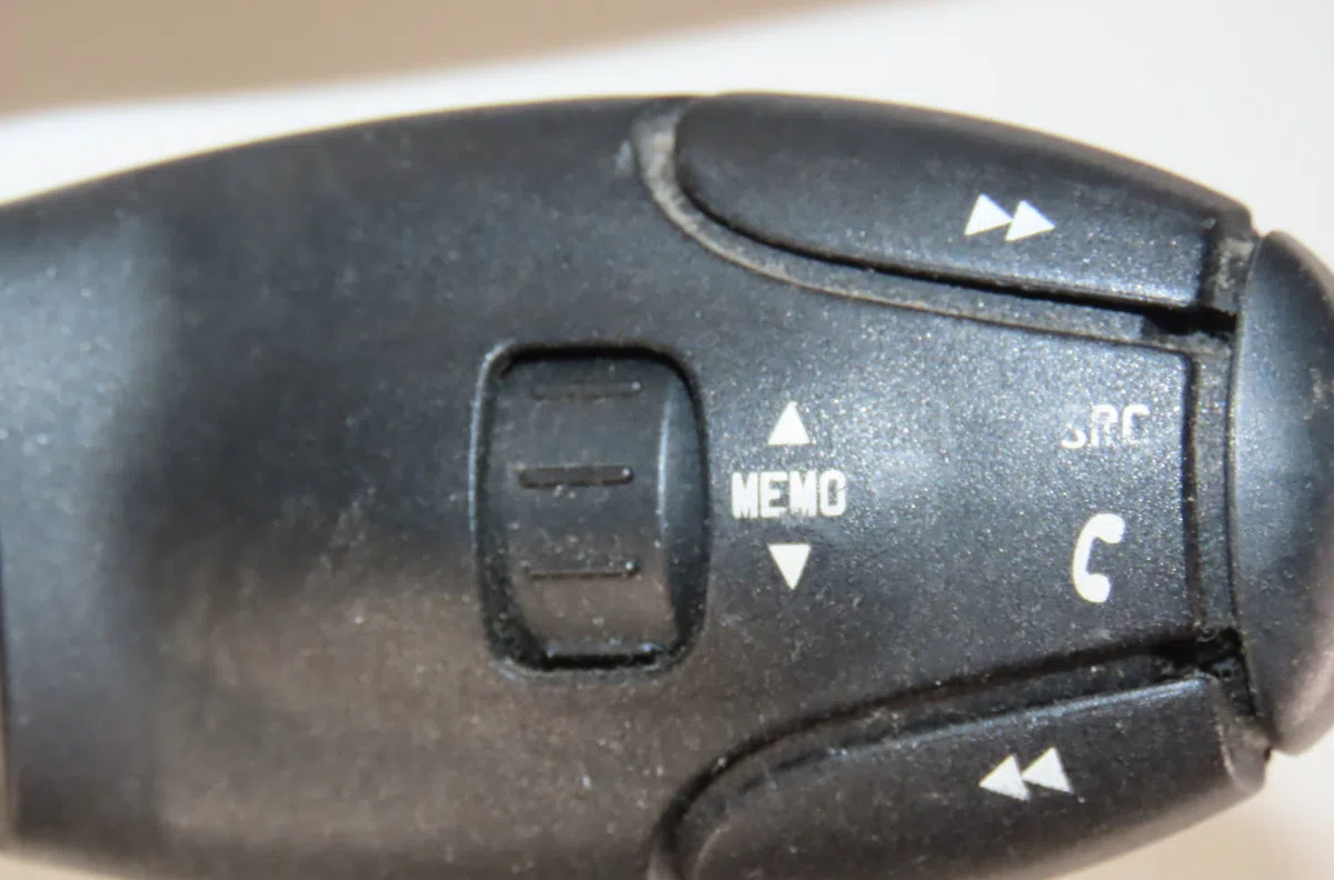 Bloc commodos Peugeot 308 I (4A_, 4C_) 1.6 hdi (2007-2014) 5 portes occasion