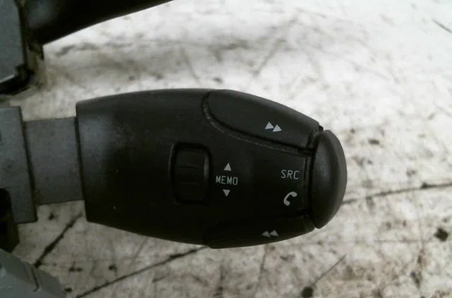 Bloc commodos Peugeot 607 (9D, 9U) 2.2 hdi (2000-2006) occasion