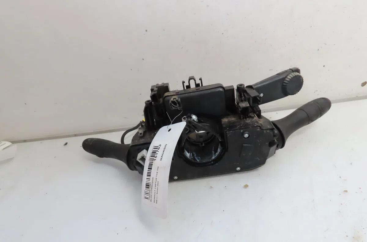 Bloc commodos Renault CAPTUR II (HF_) Lpg (hfmt) (2020) occasion