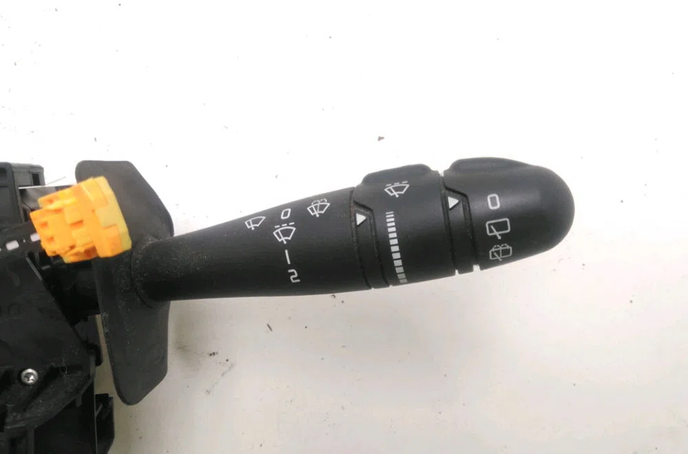 Bloc commodos Renault CLIO II (BB_, CB_) 1.5 dci (b-cb3m) (2005-2010) 3 portes occasion