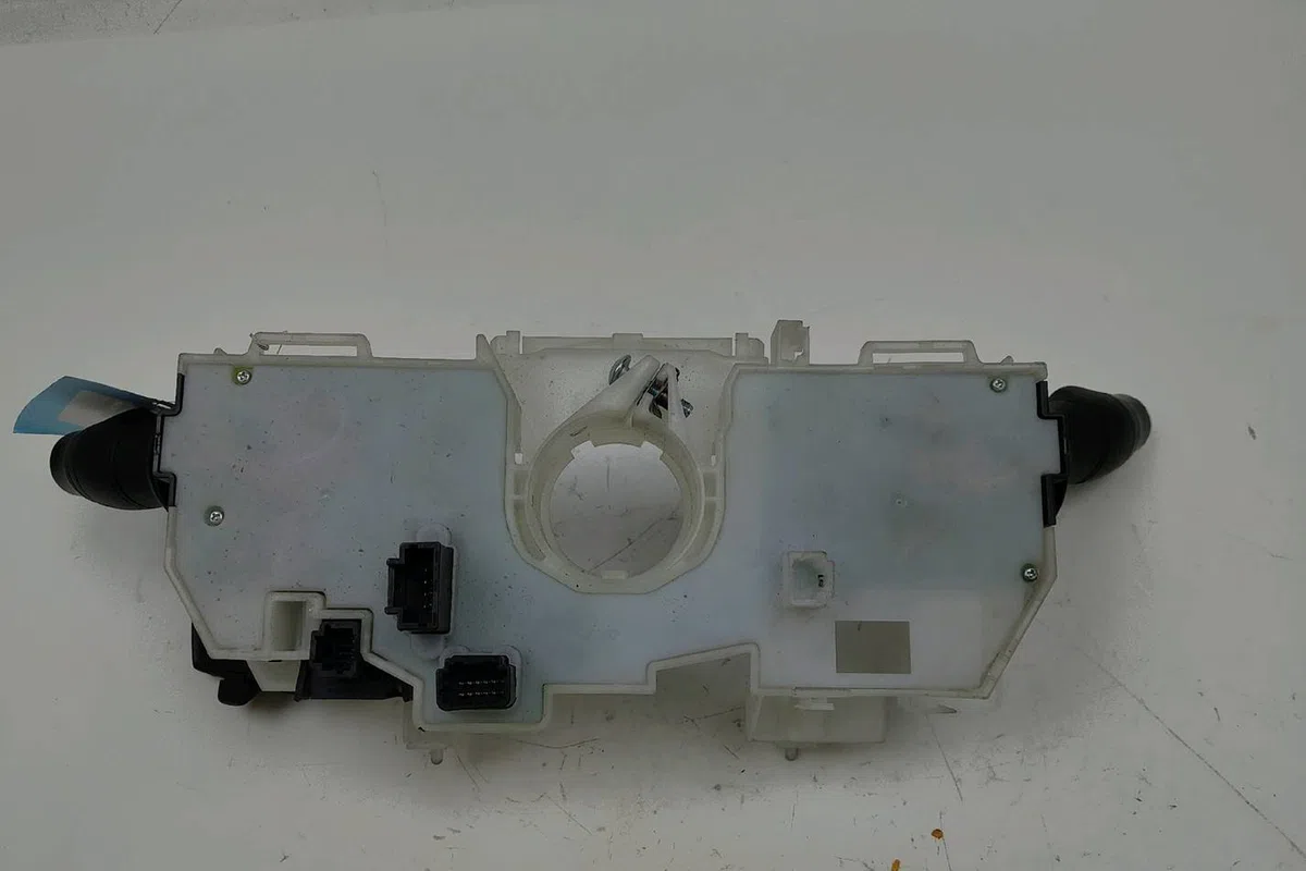 Bloc commodos Renault MEGANE II (BM0-1_, CM0-1_) 1.9 dci (2005-2009) occasion