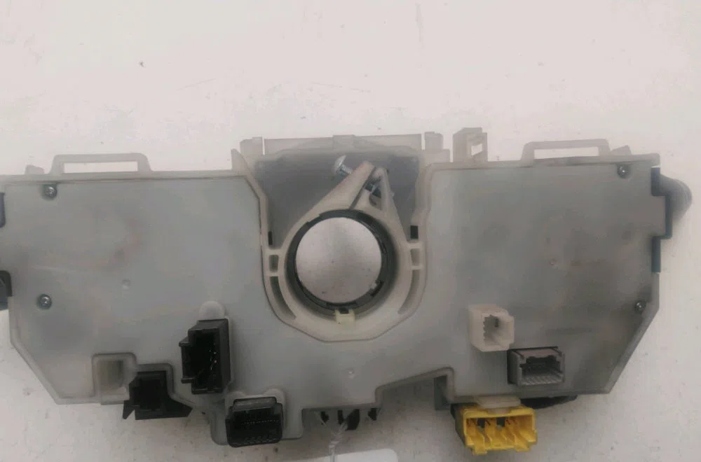 Bloc commodos Renault MEGANE III 3-5 portes (BZ0-1_, B3_) 1.5 dci (2009) occasion