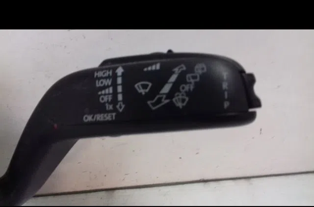 Bloc commodos Seat IBIZA IV (6J5, 6P1) 1.2 tdi (2010-2015) occasion