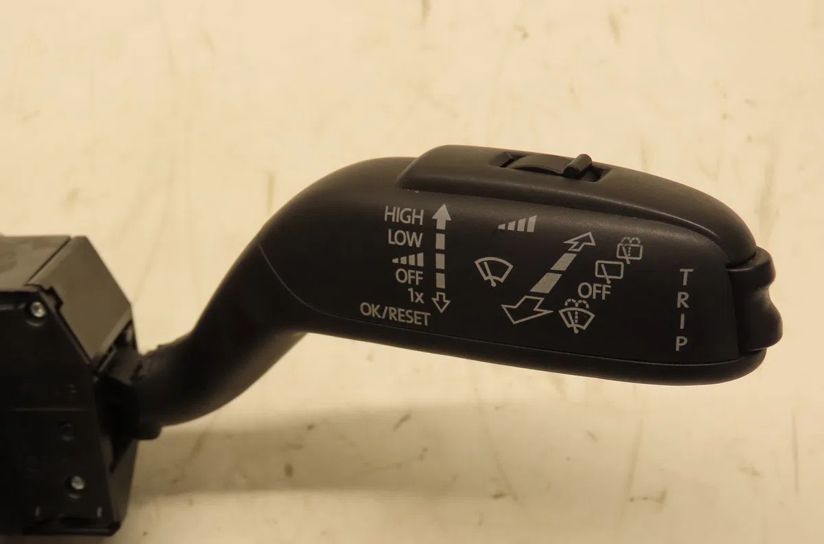 Bloc commodos Seat IBIZA IV (6J5, 6P1) 1.4 tdi (2008-2010) 5 portes occasion