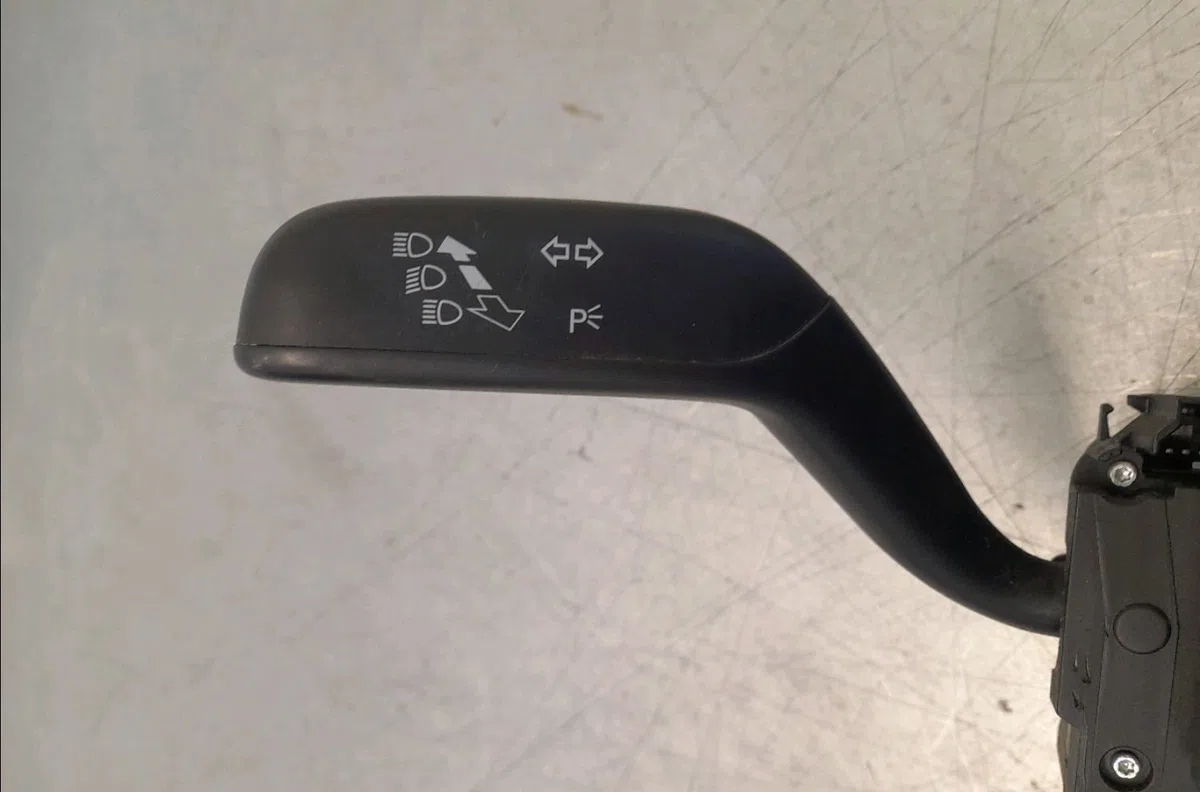 Bloc commodos Seat IBIZA IV (6J5, 6P1) 1.6 tdi (2009-2015) occasion