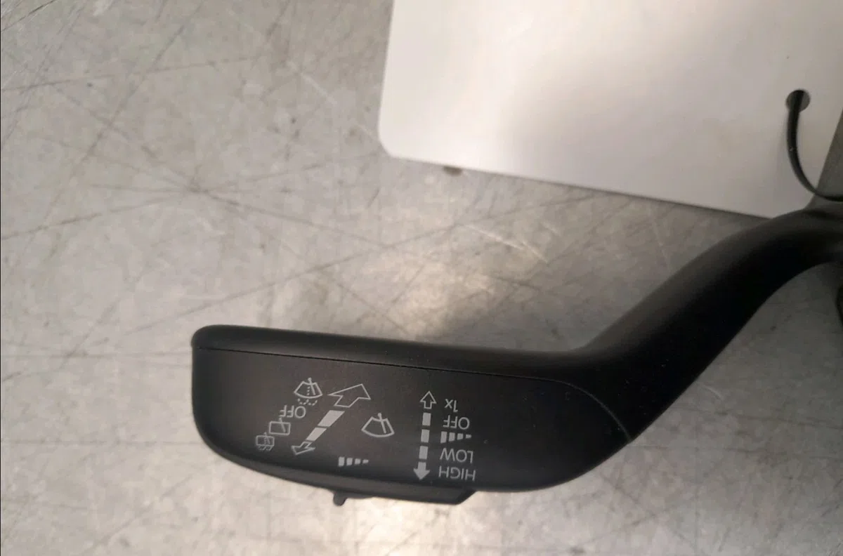 Bloc commodos Seat IBIZA IV (6J5, 6P1) 1.6 tdi (2009-2015) occasion