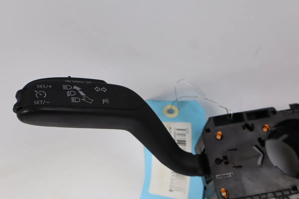 Bloc commodos Seat IBIZA IV (6J5, 6P1) 1.9 tdi (2008-2010) occasion