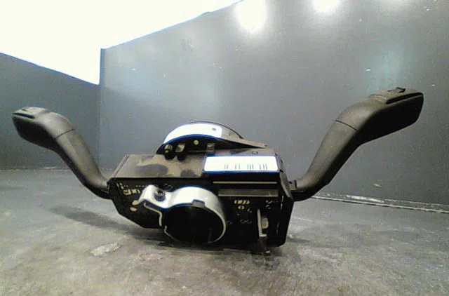 Bloc commodos Seat IBIZA IV SC (6J1, 6P5) 1.4 tdi (2008-2010) occasion