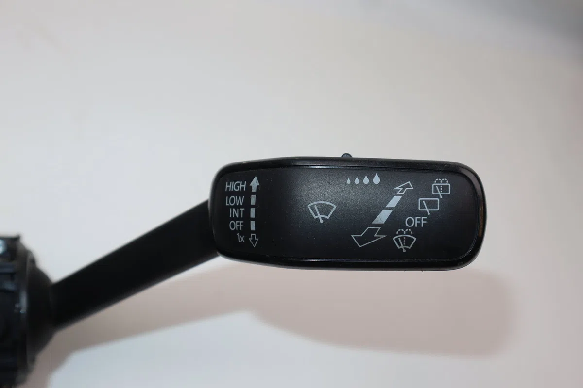 Bloc commodos Seat LEON (5F1) 2.0 tdi (2012-2020) 5 portes occasion