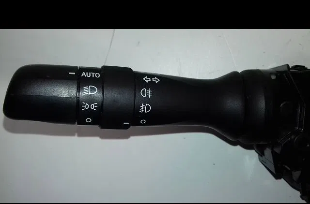 Bloc commodos Toyota IQ (_J1_) 1.0 (kgj10_) (2009-2015) occasion