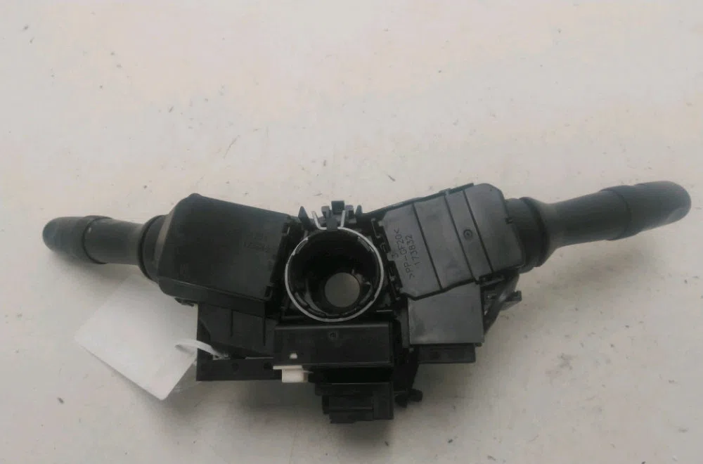 Bloc commodos Toyota RAV 4 III (_A3_) 2.2 d 4wd (ala30_) (2006-2012) occasion