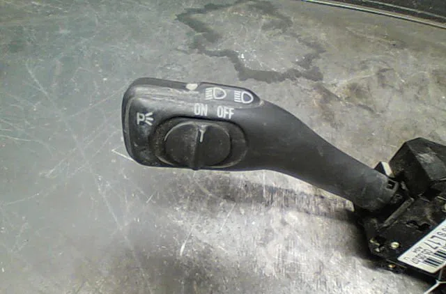 Bloc commodos Volkswagen PASSAT B5.5 Variant (3B6) 1.9 tdi 4motion (2000-2005) occasion