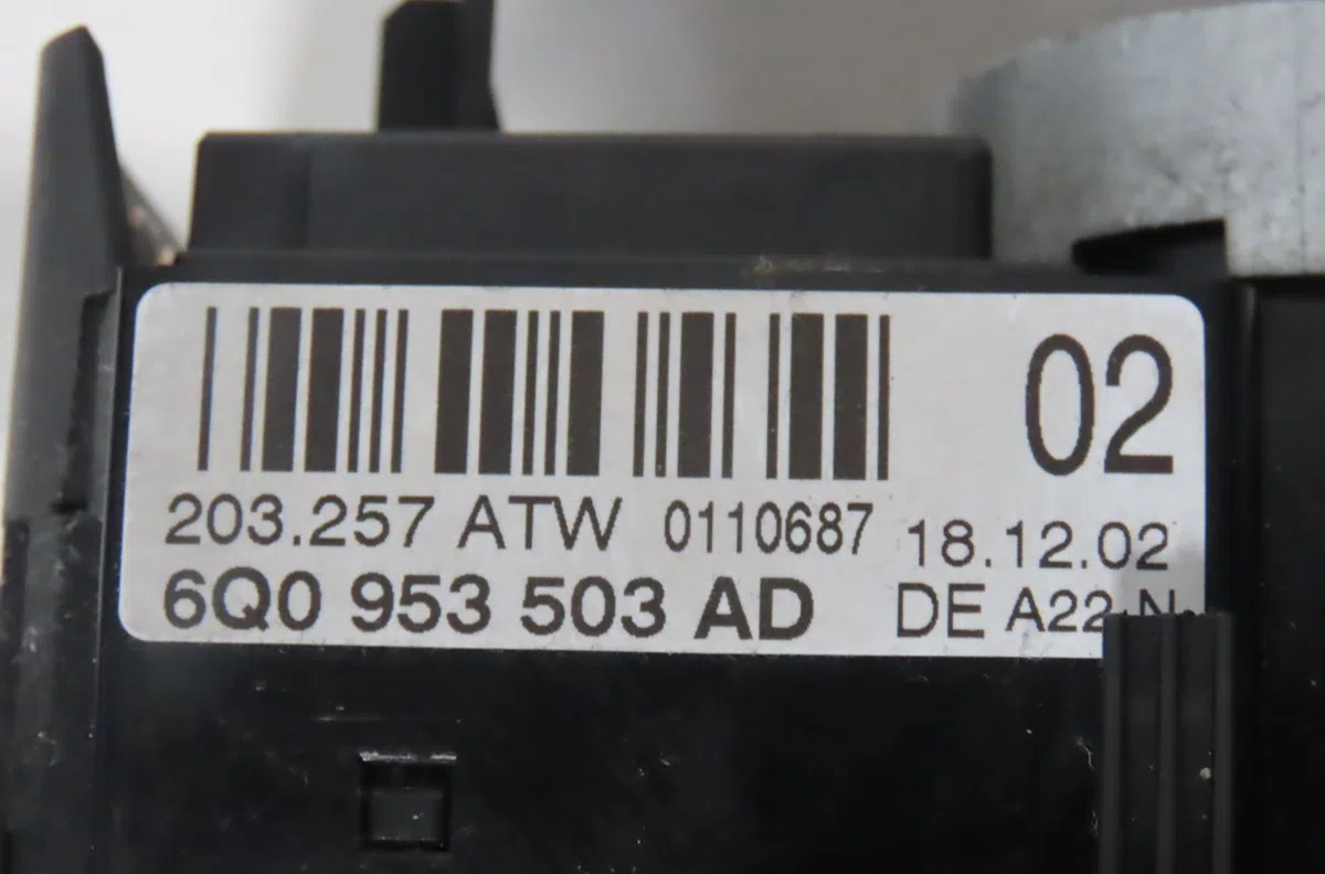 Bloc commodos Volkswagen POLO (9N_, 9A_) 1.2 (2002-2007) 5 portes occasion