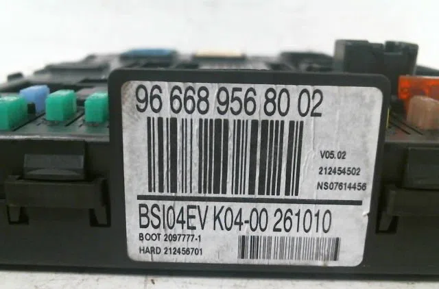 Bloc compteur  bsi Peugeot 3008 Monospace (0U_) 1.6 hdi (2009-2016) 5 portes occasion