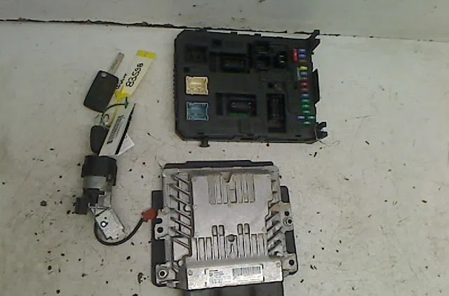 Bloc compteur  bsi Peugeot 308 I (4A_, 4C_) 1.6 hdi (2007-2014) 5 portes occasion