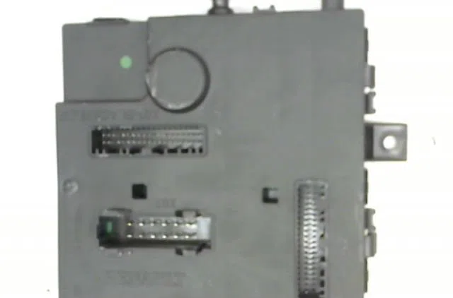 Bloc compteur  bsi Renault TWINGO II (CN0_) 1.5 dci (cn0e) (2007-2014) 3 portes occasion