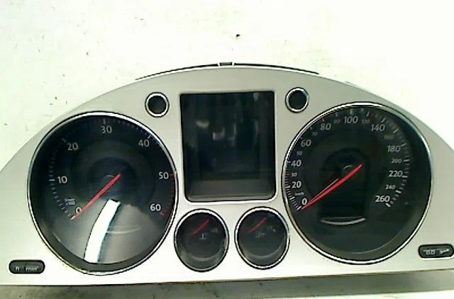 Bloc compteur  bsi Volkswagen PASSAT B6 (3C2) 1.9 tdi (2005-2010) 4 portes occasion