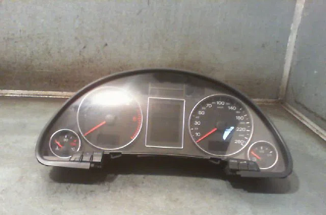 Bloc compteurs Audi A4 B7 Avant (8ED) 2.5 tdi (2004-2006) occasion
