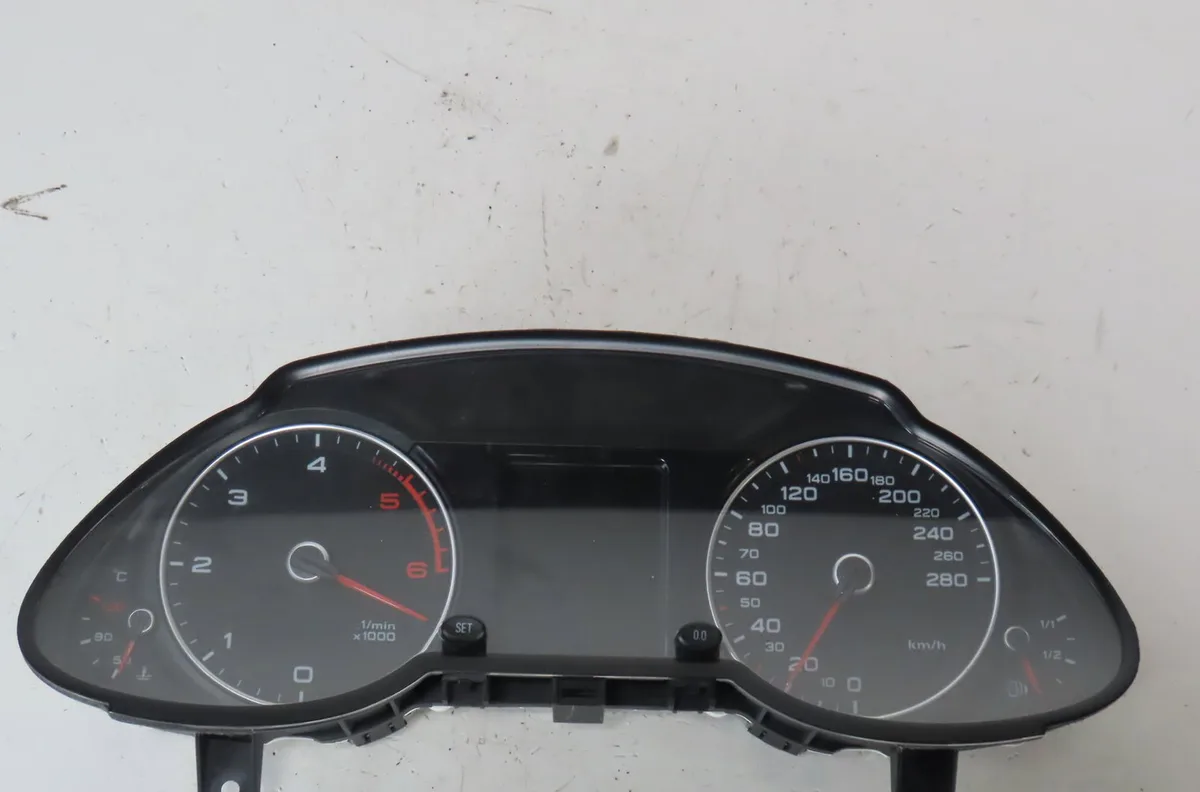 Bloc compteurs Audi Q5 (8RB) 3.0 tdi quattro (2008-2017) occasion