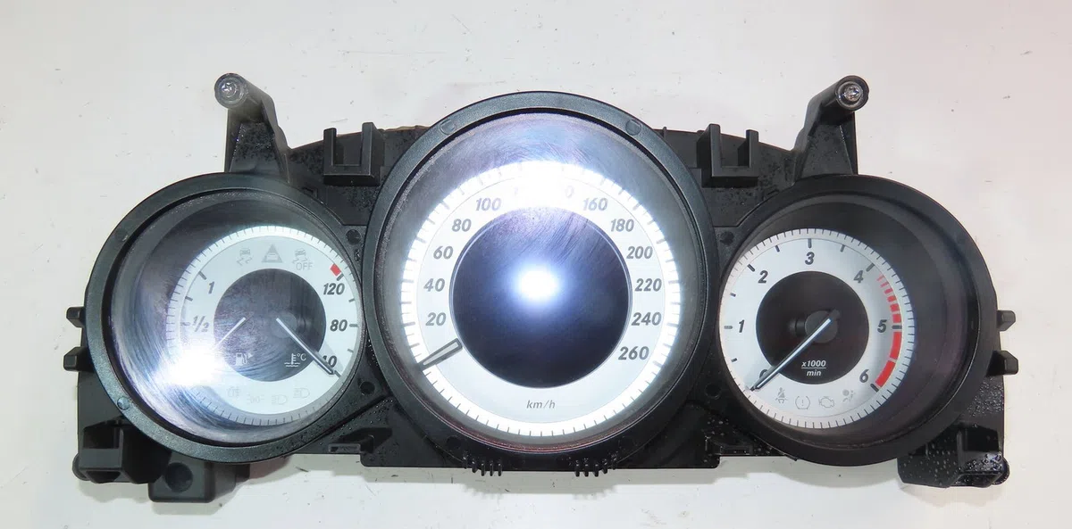 Bloc compteurs Mercedes-benz CLASSE C (W204) C 200 cdi (204.001) (2009-2014) occasion