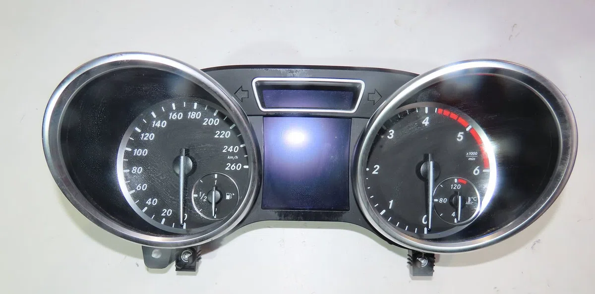 Bloc compteurs Mercedes-benz CLASSE M (W166) Ml 250 cdi - bluetec 4-matic (166.004, 166.003) (2011-2015) occasion