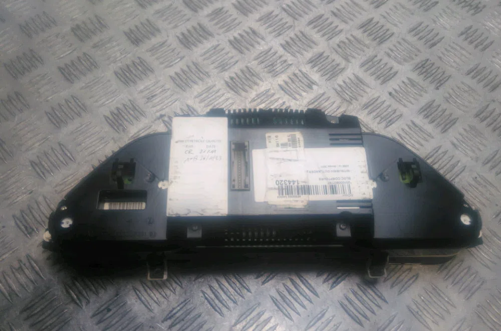 Bloc compteurs Mitsubishi OUTLANDER II (CW_W) 2.2 di-d 4wd (2006-2012) occasion