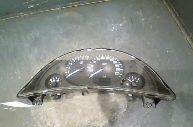 Bloc compteurs OPEL CORSA 2001 occasion