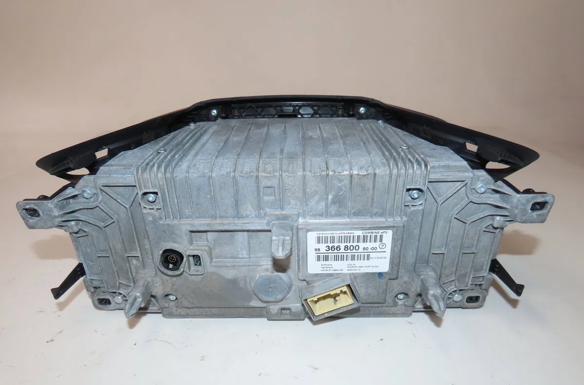 Bloc compteurs Peugeot 2008 II (UD_, US_, UY_, UK_) 1.2 puretech 130 (2019) occasion