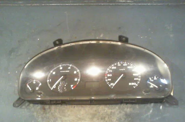 Bloc compteurs PEUGEOT 406 Phase 1 10-1995--04-1999 occasion