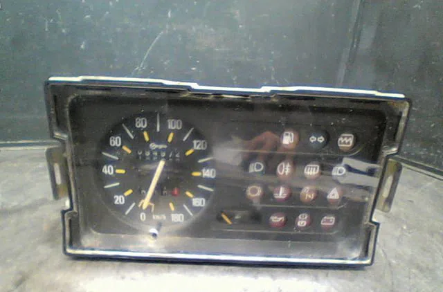 Bloc compteurs Renault EXPRESS Camionnette-Monospace (F40_, G40_) 1.6 d (f404) (1986-1998) occasion
