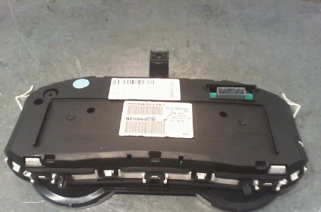 Bloc compteurs RENAULT MEGANE II Phase 1 09-2003--12-2005 occasion