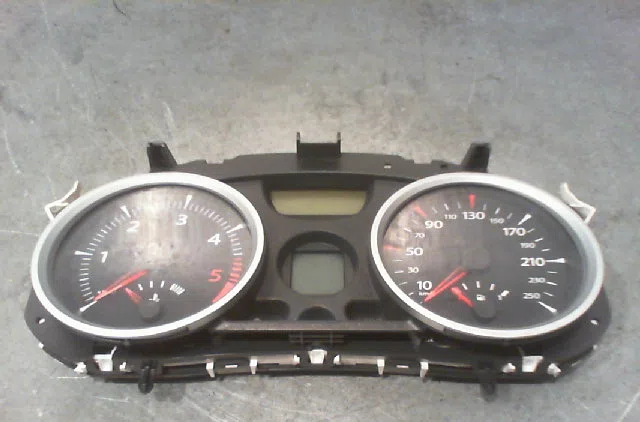 Bloc compteurs RENAULT MEGANE II Phase 1 09-2003--12-2005 occasion