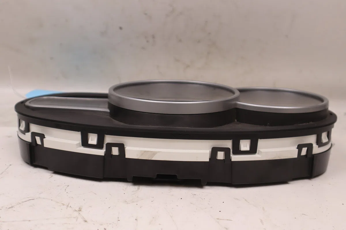 Bloc compteurs Renault MEGANE III Coupé (DZ0-1_) 1.5 dci (dz09, dz0d, dz1f, dz1g, dz14, dz29) (2009-2015) 3 portes occas