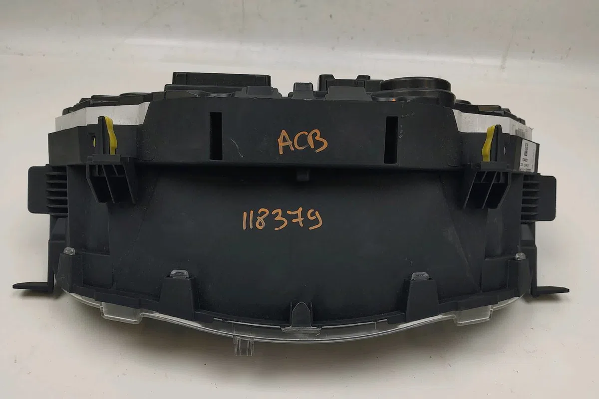 Bloc compteurs Toyota AURIS (_E18_) 1.2 (nre185_) (2015-2018) occasion