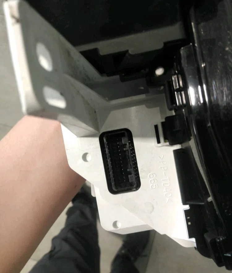 Bloc compteurs Toyota YARIS (_P9_) 1.4 d-4d (nlp90_) (2005-2012) occasion