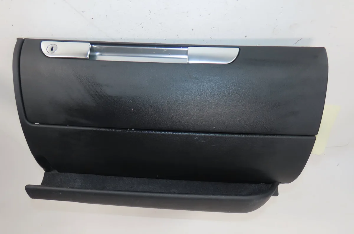 Boite à gants Audi TT Roadster (8N9) 1.8 t (1999-2006) occasion