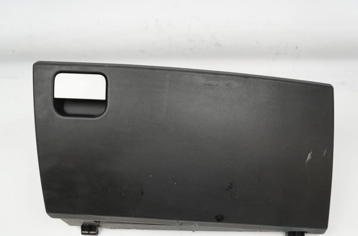 Boite à gants Land rover DISCOVERY III (L319) 2.7 td 4x4 (2004-2009) occasion