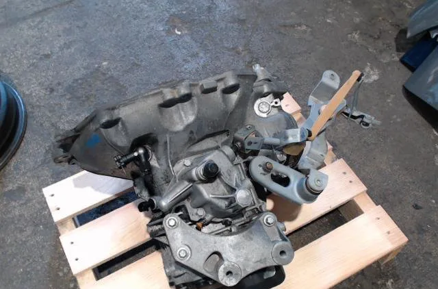 Boîte à vitesse mecanique OPEL CORSA D PHASE 1 occasion