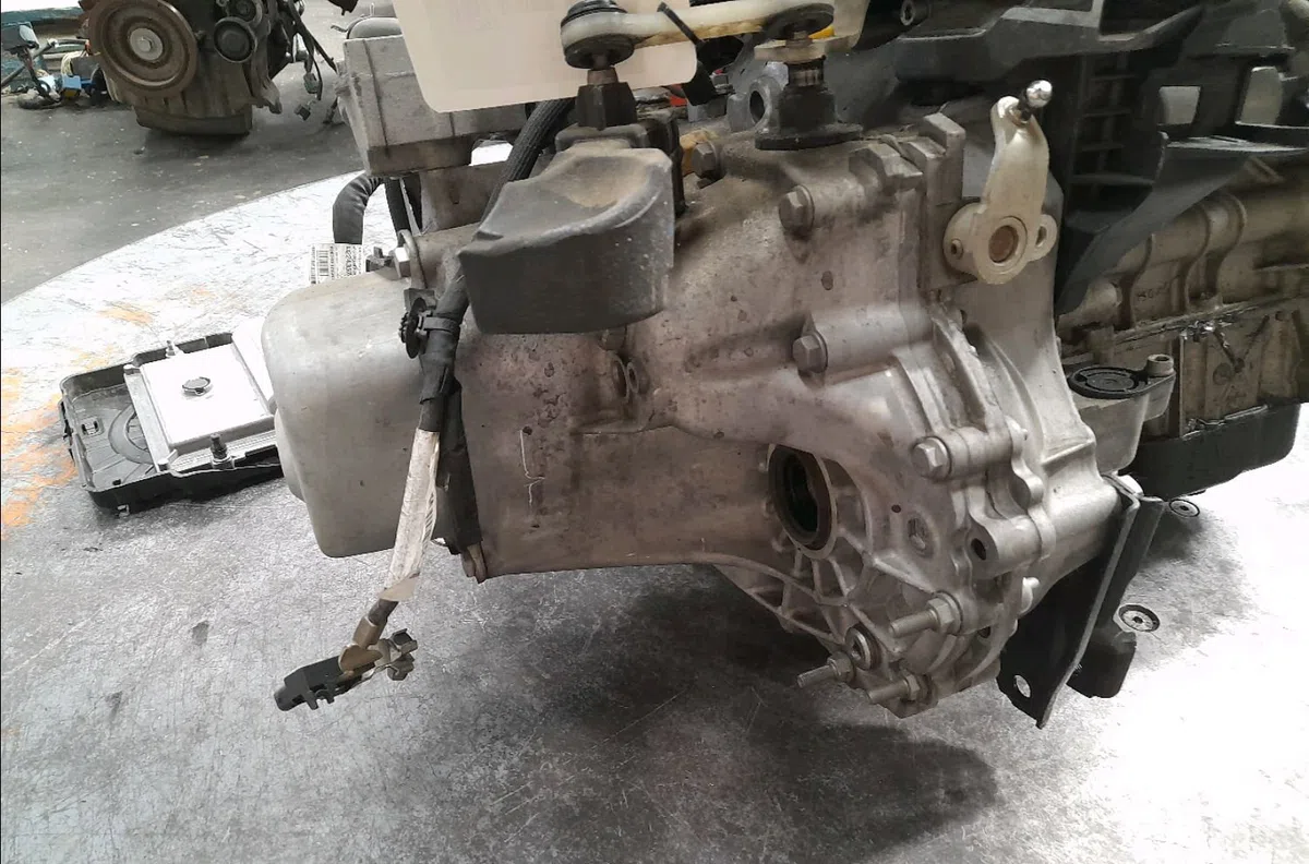 Boîte à vitesse mecanique Peugeot 208 I (CA_, CC_) 1.2 vti 68 - puretech 68 (2016) 5 portes occasion