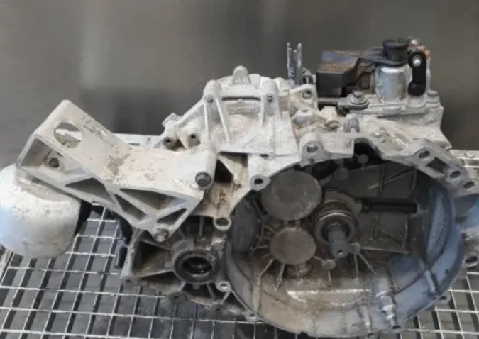 Boite De Vitesses Manuelle 6 Vitesses Volvo V70 S60 2 4 D5