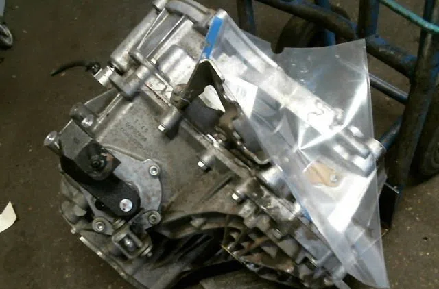 Boîte de vitesses manuelle Chevrolet CAPTIVA (C100, C140) 2.0 d 4wd (2006-2009) occasion