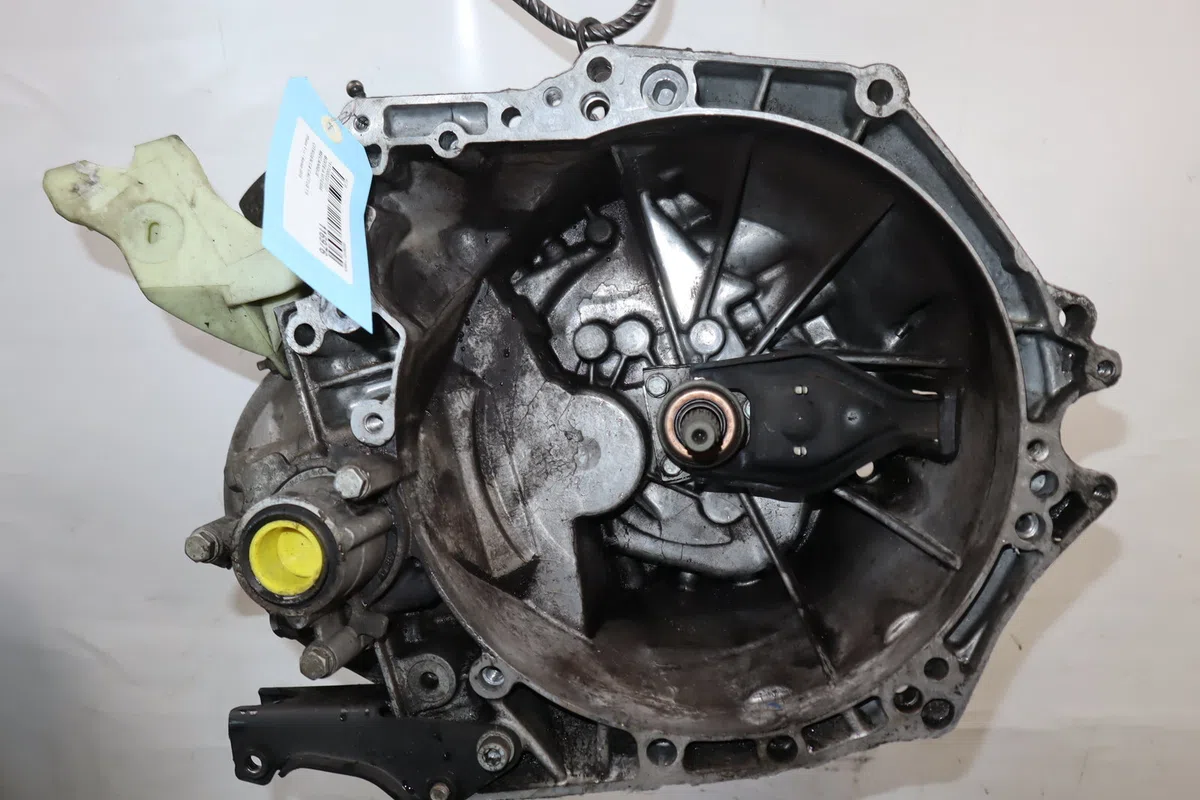 Boîte de vitesses manuelle Citroen C4 CACTUS 1.6 bluehdi 100 (2014) occasion