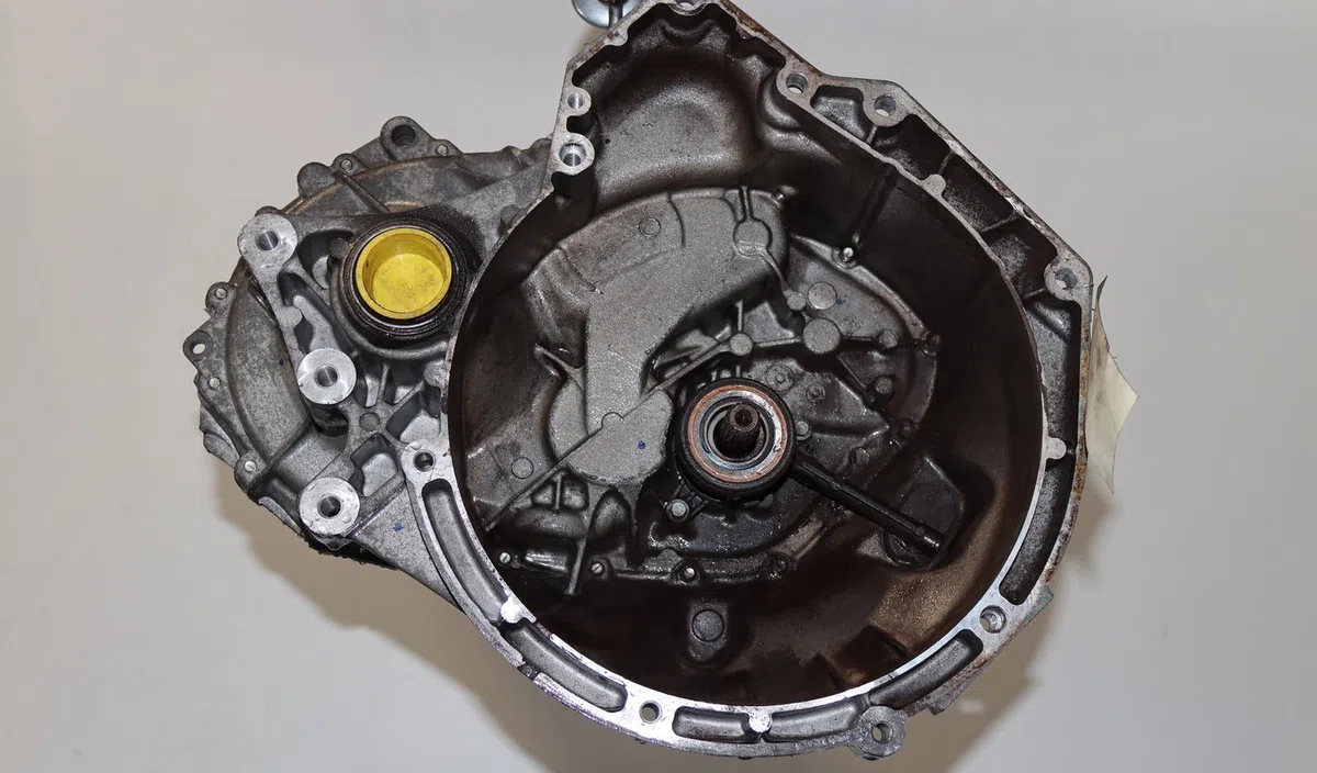 Boîte de vitesses manuelle Ford TRANSIT COURIER B460 Monospace 1.0 ecoboost (2014) occasion
