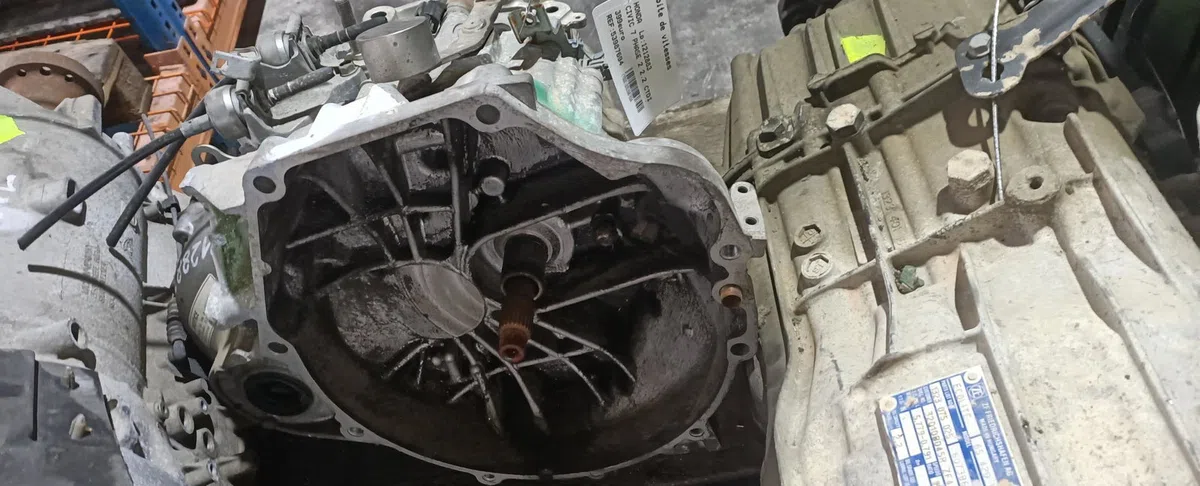Boîte de vitesses manuelle Honda CIVIC VIII Hatchback (FN, FK) 2.2 ctdi (fk3) (2005) 5 portes occasion