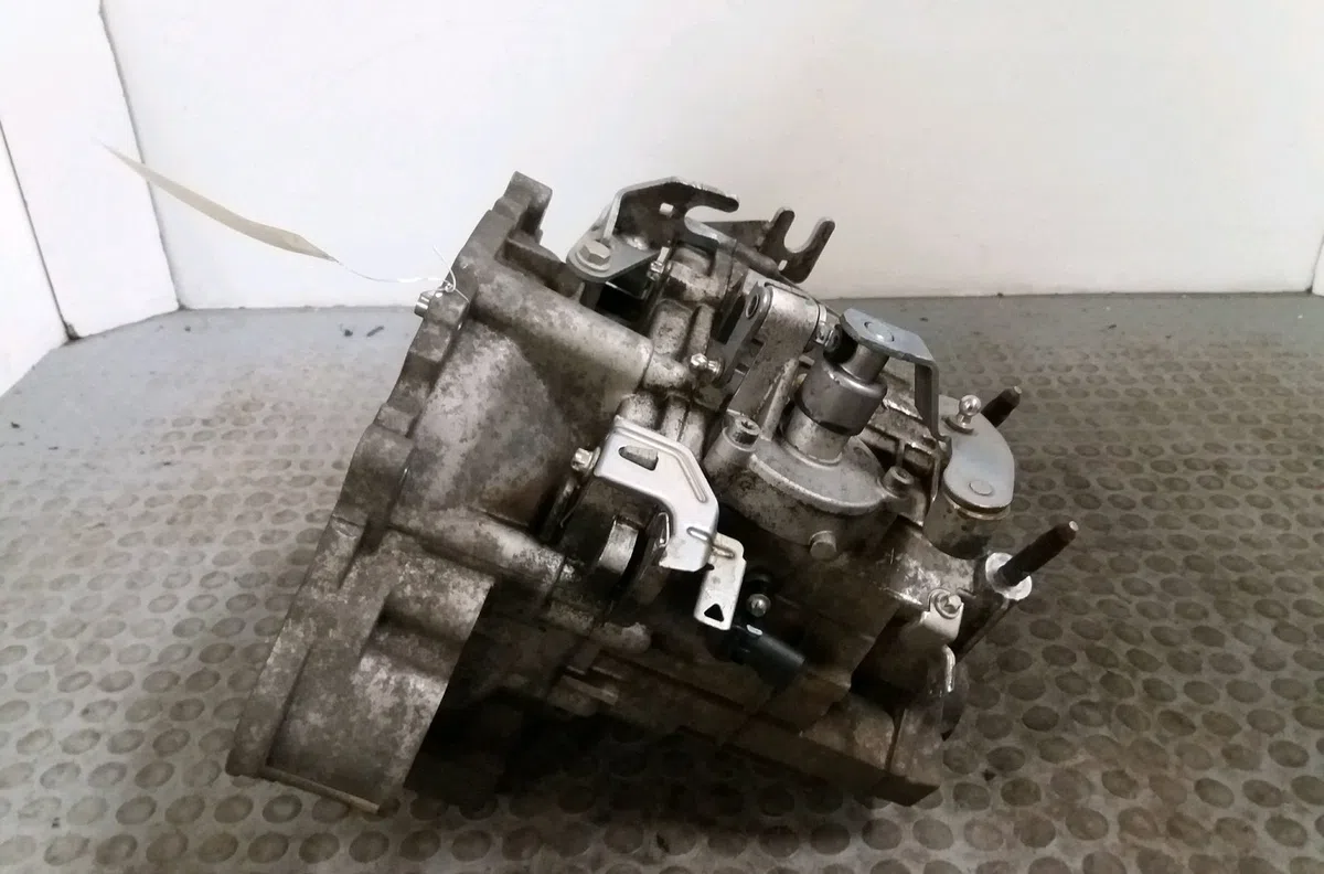 Boîte de vitesses manuelle Mitsubishi COLT VI (Z3_A, Z2_A) 1.3 (z21a) (2004-2012) occasion