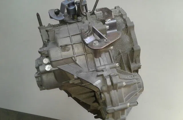 Boîte de vitesses manuelle Mitsubishi COLT VI (Z3_A, Z2_A) 1.3 (z21a) (2004-2012) occasion